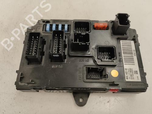 Used Fuse box Fuse box 13366091 13366091