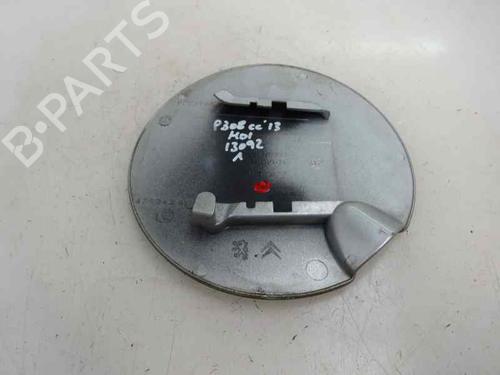 Used Fuel flap Fuel flap 7118211 7118211