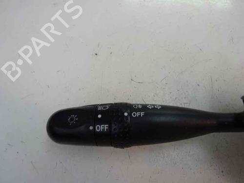 Used Headlight switch TOYOTA YARIS (_P1_) 1.0 (SCP10_, SCP10R) (68 hp) 9210426