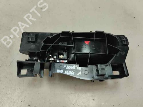 Høyre foran invendig håndtak PEUGEOT 2008 I (CU_) 1.2 THP 110 / PureTech 110 (110 hp) 30540430