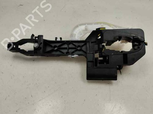 Used Front left exterior door handle KIA SPORTAGE IV (QL, QLE) [2015-2022]  21394693