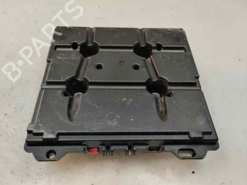 Used Fuse box Fuse box 28025362 28025362
