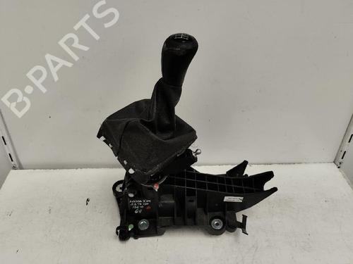Used Gear lever MAZDA 3 Saloon (BL) 2.2 MZR CD (BL10) (150 hp) 13925594