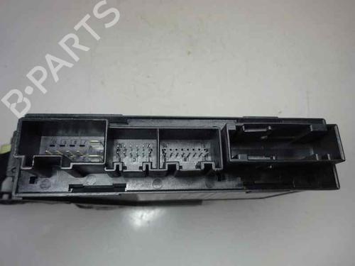 Rudehejsemotor bagstkærm venstre AUDI A4 B7 (8EC) 2.0 TDI 16V (140 hp) 2590800