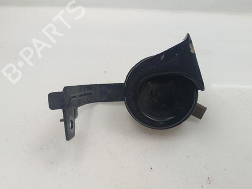 horn-renault-megane-iv-hatchback-b9amn_-2015-35744972 main image