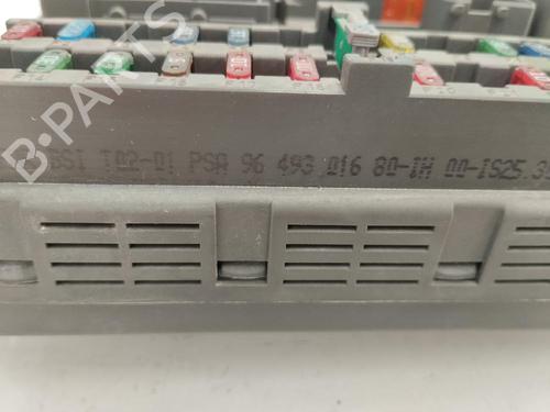 Used Fuse box CITROËN C5 I (DC_) 2.0 HDi (DCRHZB, DCRHZE) (109 hp) 13039391