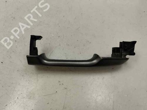 front-right-exterior-door-handle-toyota-auris-estate-_e18_-2013-2014-2015-2016-2017-2018-30541107 main image
