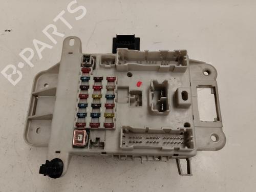 Sikringsdåse TOYOTA RAV 4 II (_A2_) [2000-2005]  16906474