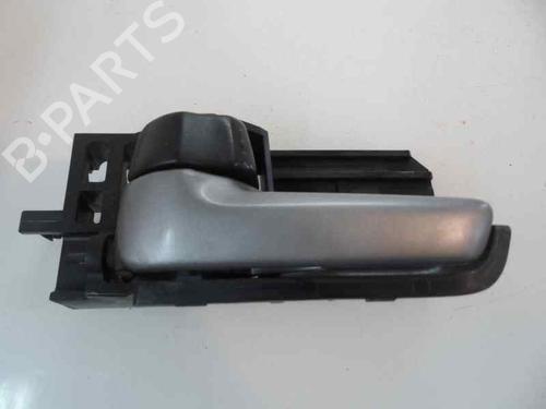 Used Front left interior door handle Front left interior door handle 3212831 3212831