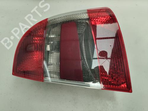 Used Right taillight SKODA SUPERB I (3U4) 2.0 TDI (140 hp) 15895488