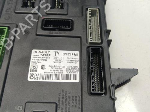 Used Fuse box Fuse box 38060506 38060506