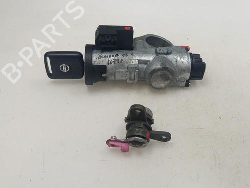 Andre Andre NISSAN ALMERA II Hatchback (N16) 2.2 dCi (112 hp) 39667457 39667457