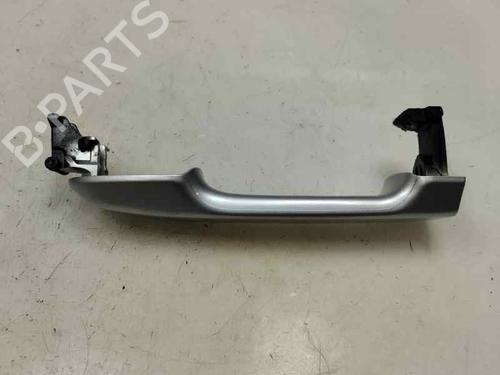 front-right-exterior-door-handle-toyota-yaris-_p13_-2010-2011-2012-2013-2014-2015-2016-2017-2018-2019-2020-30540295 main image