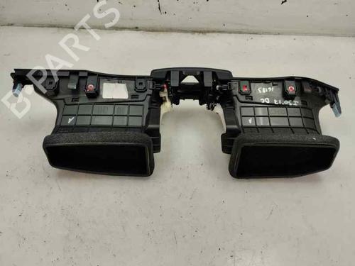 air-vent-hyundai-i30-pde-pd-pden-2017-2016-21772605 main image