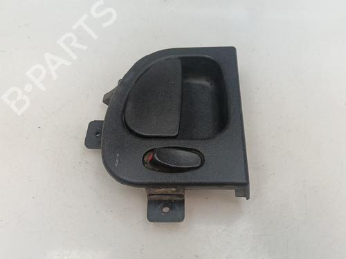 Højre fortil invendig håndtag Højre fortil invendig håndtag HYUNDAI H-1 / STAREX Bus (A1) 2.5 TCi (99 hp) 36693292 36693292