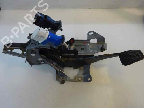 Used Break pedal Break pedal FORD FIESTA VI (CB1, CCN) 1.5 TDCi (75 hp) 8797467 8797467