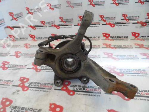 Used Left front steering knuckle DACIA SANDERO 1.2 16V (75 hp) 585950