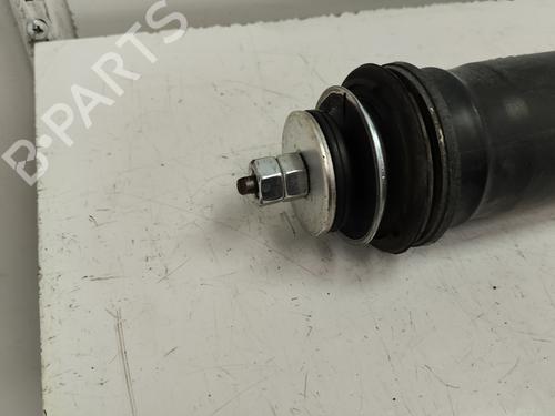 Right rear shock absorber TOYOTA YARIS (_P13_) 1.5 Hybrid (NHP130_, NHP130) | BP19483184M19 