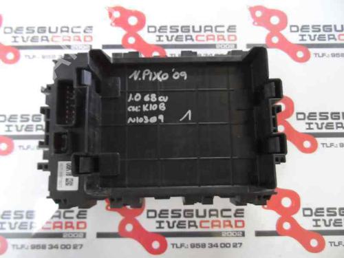 Used Fuse box Fuse box 587282 587282