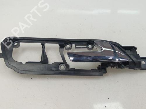 Used Front right interior door handle Front right interior door handle 35744173 35744173