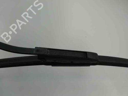 Used Front windshield wiper arm RENAULT LAGUNA III Grandtour (KT0/1) 2.0 dCi (KT07, KT0J, KT14, KT1A, KT1S) (131 hp) 8875416