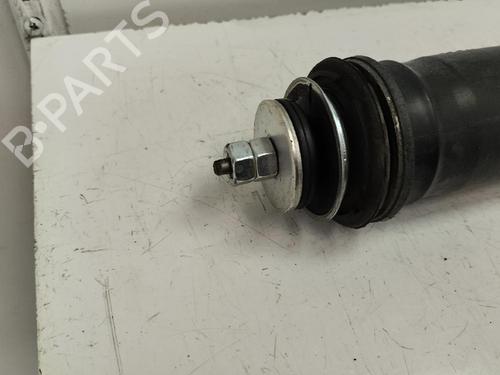 Used Left rear shock absorber TOYOTA YARIS (_P13_) 1.5 Hybrid (NHP130_, NHP130) (101 hp) 19483185