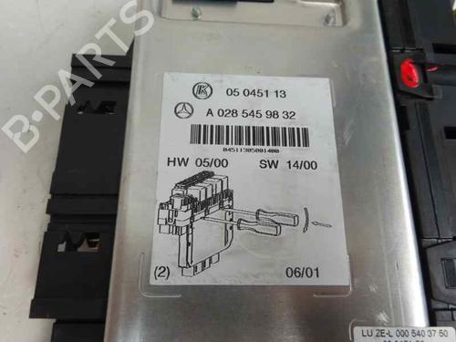 Used Fuse box MERCEDES-BENZ S-CLASS (W220, V220) S 320 CDI (220.026, 220.126) (197 hp) 9700205