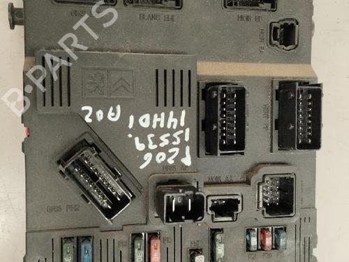 Used Fuse box PEUGEOT 206 Hatchback (2A/C) 1.4 HDi eco 70 (68 hp) 13039833