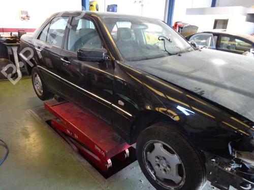 Left taillight MERCEDES-BENZ C-CLASS (W202) C 220 CDI (202.133) | BP2330573C34