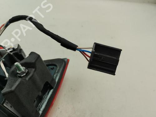Used Right tailgate light Right tailgate light 18269575 18269575