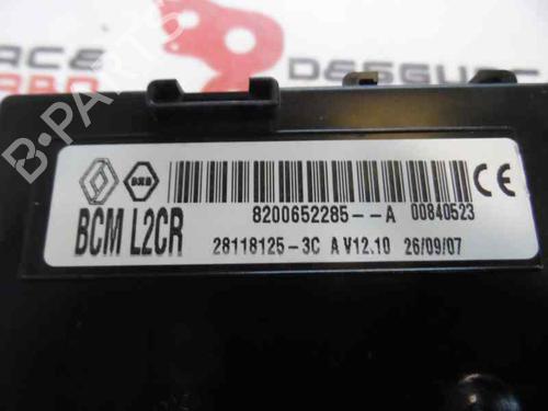 Used Fuse box Fuse box 585727 585727