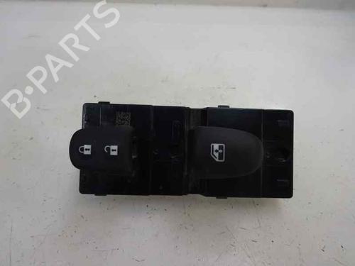 Used Right front window switch NISSAN QASHQAI II (J11, J11_) 1.3 DIG-T (158 hp) 9458296