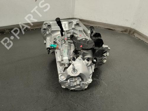 manual-gearbox-dacia-sandero-ii-jt4004-2022-2012-15606478 main image