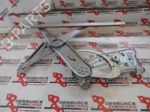 Alzavetro anteriore sinistro RENAULT MEGANE III Hatchback (BZ0/1_, B3_) 1.5 dCi (86 hp) 586253