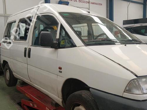 Used Parts FIAT SCUDO Bus (220_)  1.9 D  4747713