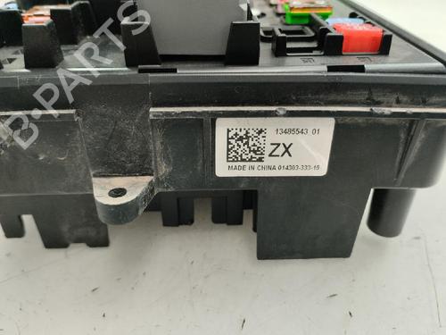 Used Fuse box Fuse box 17547247 17547247