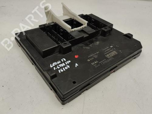 Used Fuse box Fuse box 21271219 21271219