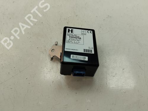 Used Electronic module TOYOTA YARIS (_P13_) 1.5 Hybrid (NHP130_, NHP130) (101 hp) 19483149