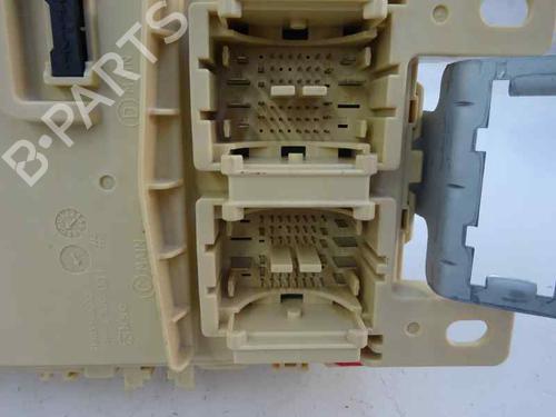 Used Fuse box Fuse box 7868492 7868492
