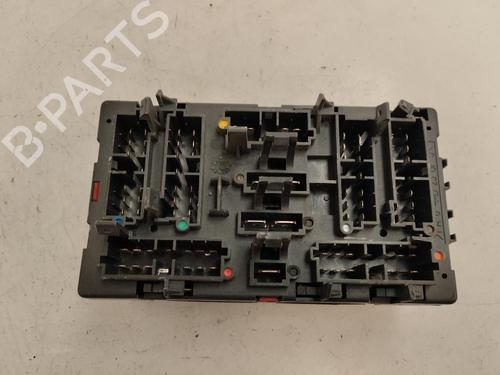 Used Fuse box Fuse box 11849202 11849202