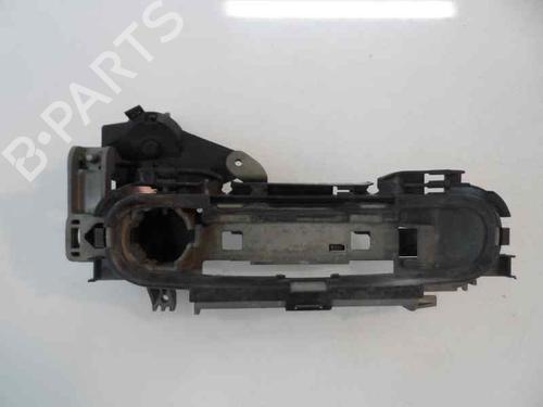 Used Front left interior door handle Front left interior door handle 3213024 3213024