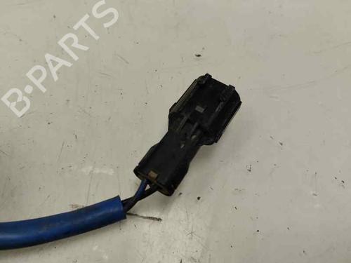 Used Front right lock KIA CARNIVAL I (UP, FL) 2.9 TDi (126 hp) 23422073