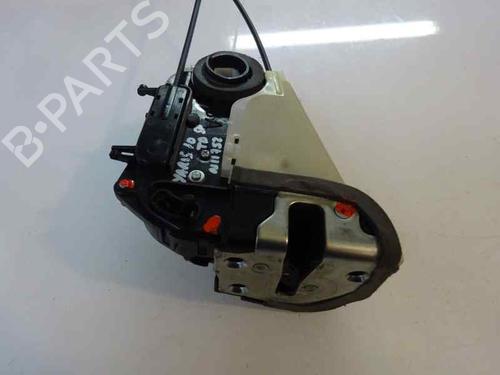 Højre bagtil lås TOYOTA YARIS (_P9_) 1.4 D-4D (NLP90_, NLP90R) (90 hp) 1030374