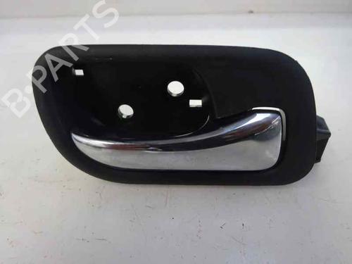 Used Front right interior door handle Front right interior door handle 8302025 8302025
