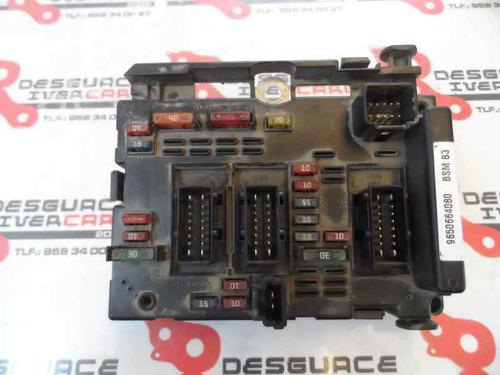 Used Fuse box Fuse box 353689 353689