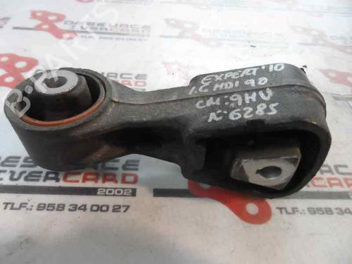 Used Engine mount Engine mount 8796830 8796830
