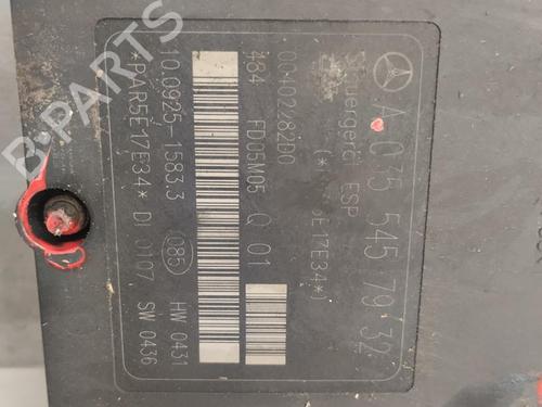 Used ABS pump MERCEDES-BENZ CLK (C209) CLK 320 CDI (209.320) (224 hp) 15640289