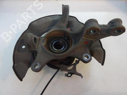 Used Left front steering knuckle TOYOTA YARIS (_P9_) 1.0 VVT-i (KSP90_, KSP90R) (69 hp) 11496081