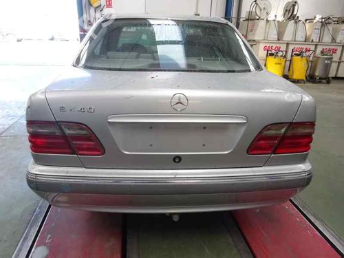Brugte MERCEDES-BENZ E-CLASS (W210) E 240 (210.062) 940753