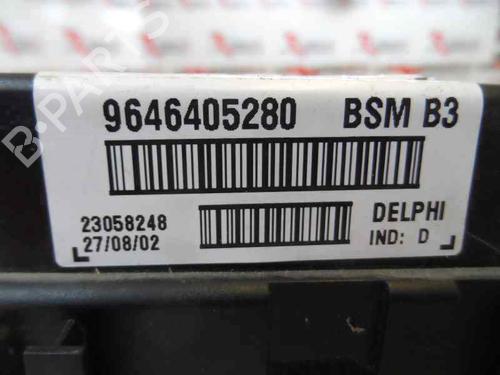 Used Fuse box Fuse box 353692 353692